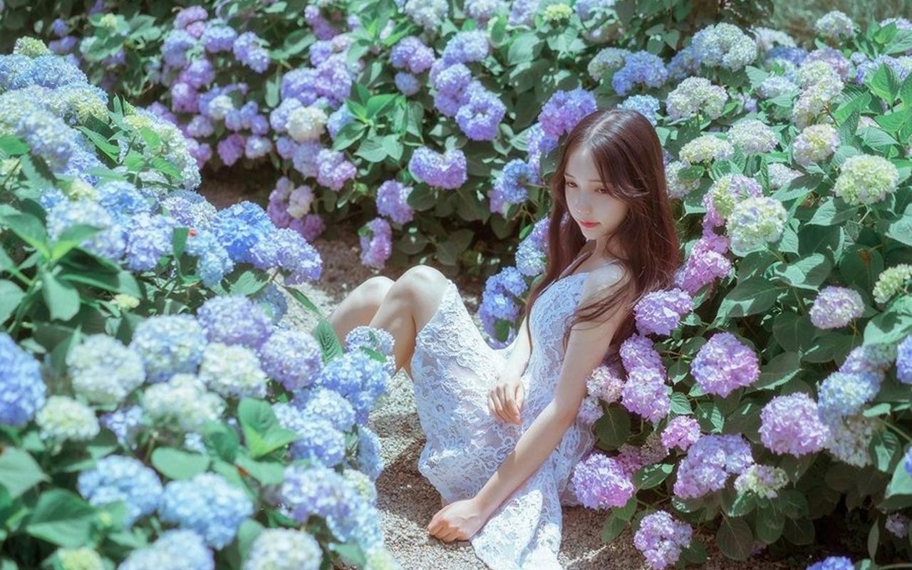 黄仁勋：人工智能的下个浪潮是“物理AI”